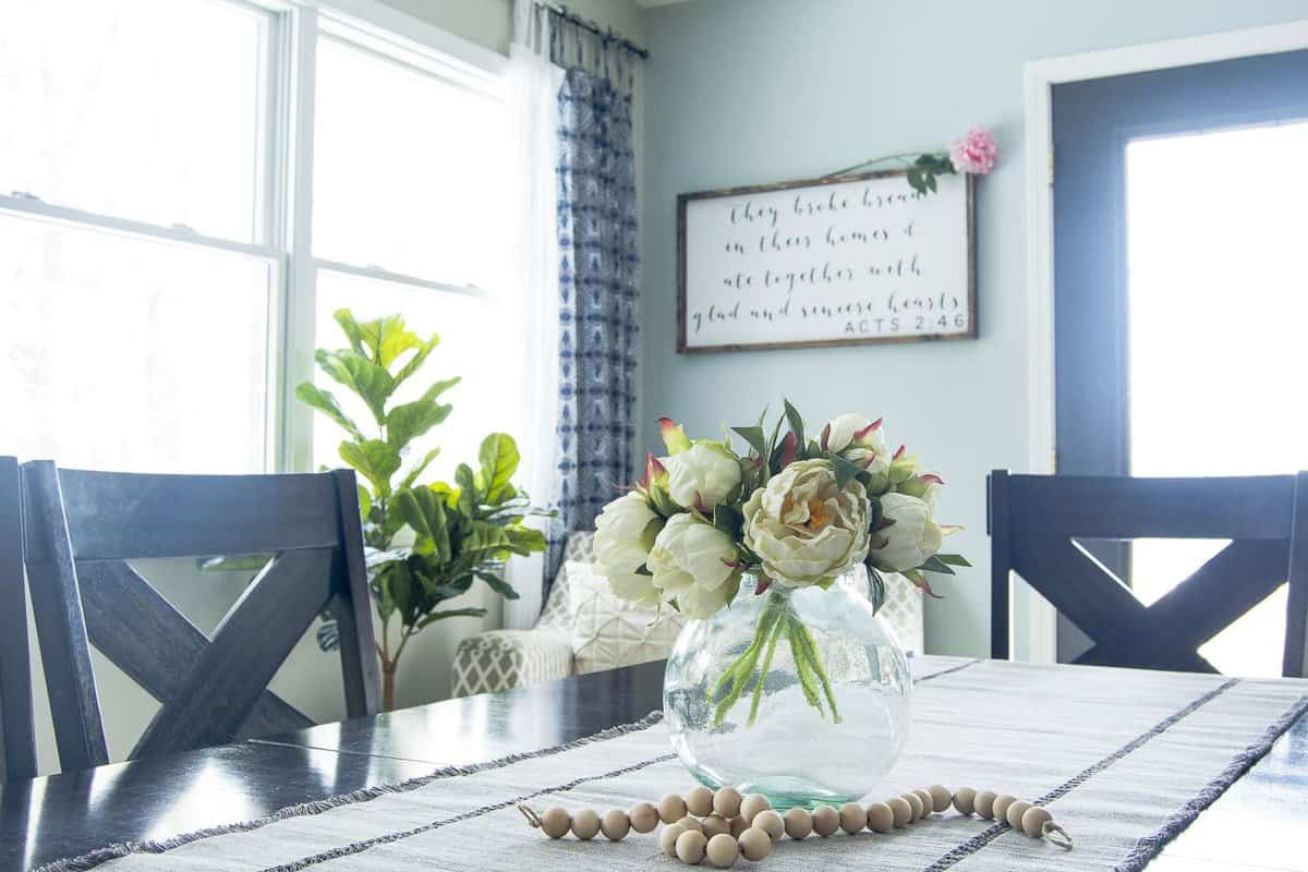  If you're looking for spring home decor ideas then I have some quick and simple ways to incorporate spring into your every day decor. Come tour my home for spring!