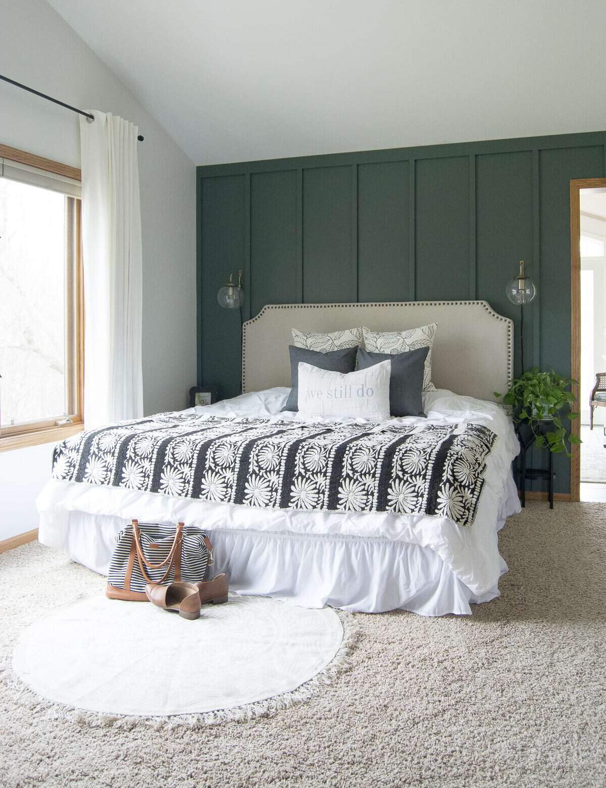 Modern Farmhouse Bedroom Decor: Finishing Touches | Grace ...