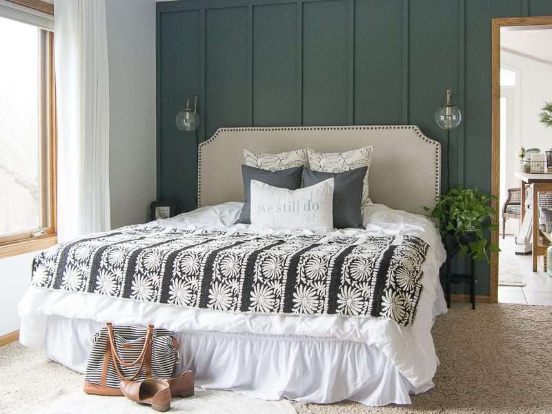 Modern Farmhouse Bedroom Decor: Finishing Touches