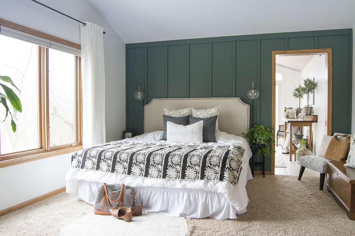 A master bedroom needs to have a few finishing touches to make it a cozy retreat! Today I'm showcasing how just a few additions can turn a bland bedroom into an oasis with modern farmhouse bedroom decor. Head to the blog to read more!