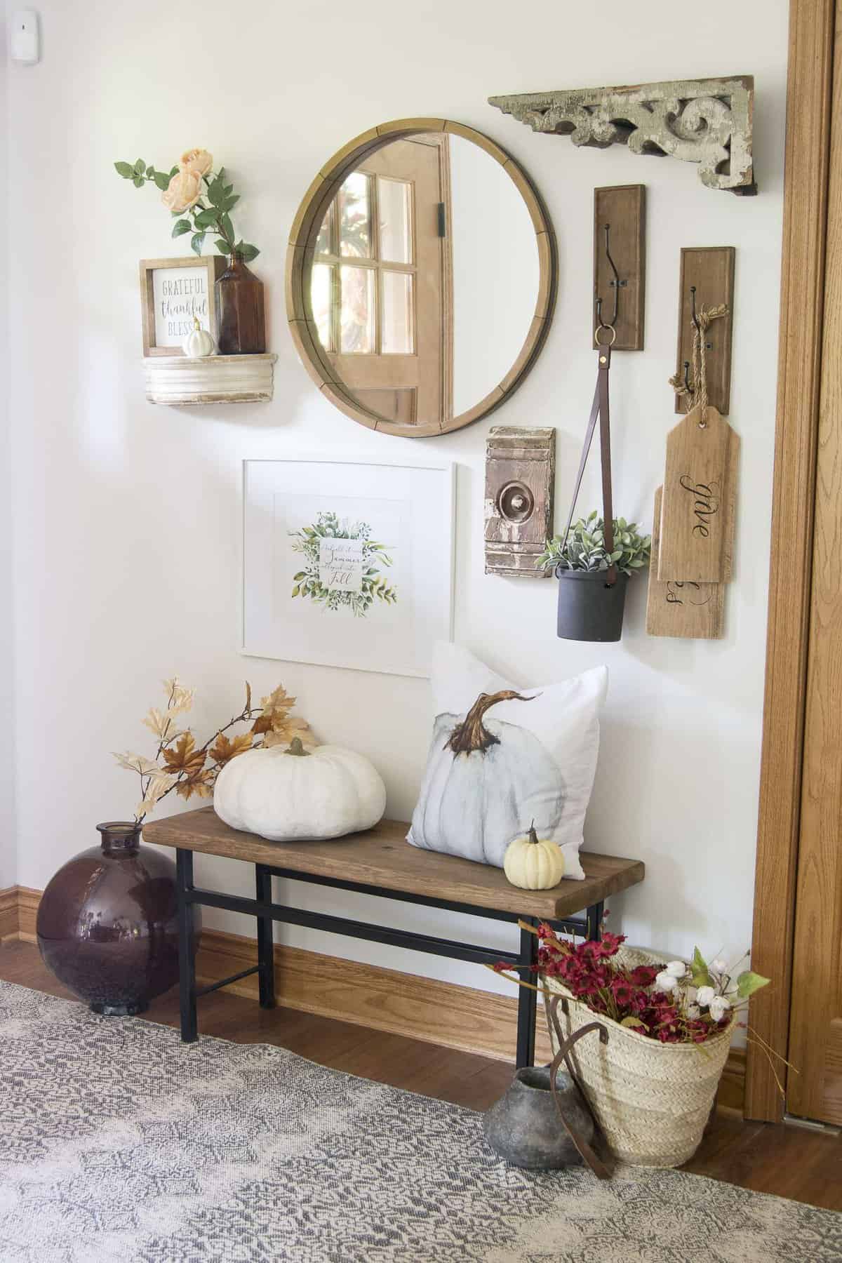 Simple Porch & Entryway Fall Decor with Free Printable! Join me and 13 other fabulous fall homes to be inspired with beautiful and simple fall decor ideas!