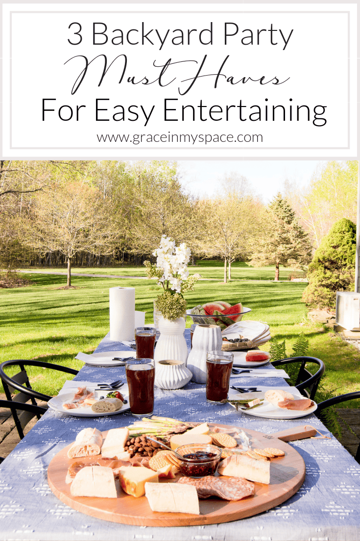 Do you love outdoor entertaining? Here are my top three must haves for a fabulous backyard party that serves your guests with ease. #fromhousetohaven #backyardparty #outdoordining