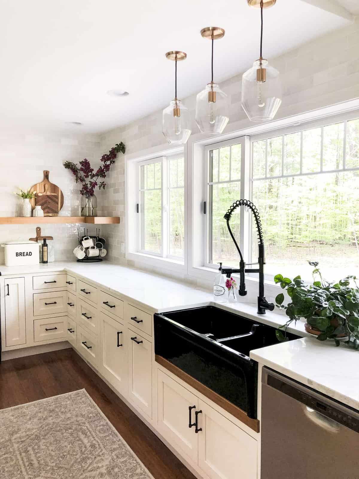 Designing A Modern Farmhouse Kitchen With A Black Farmhouse