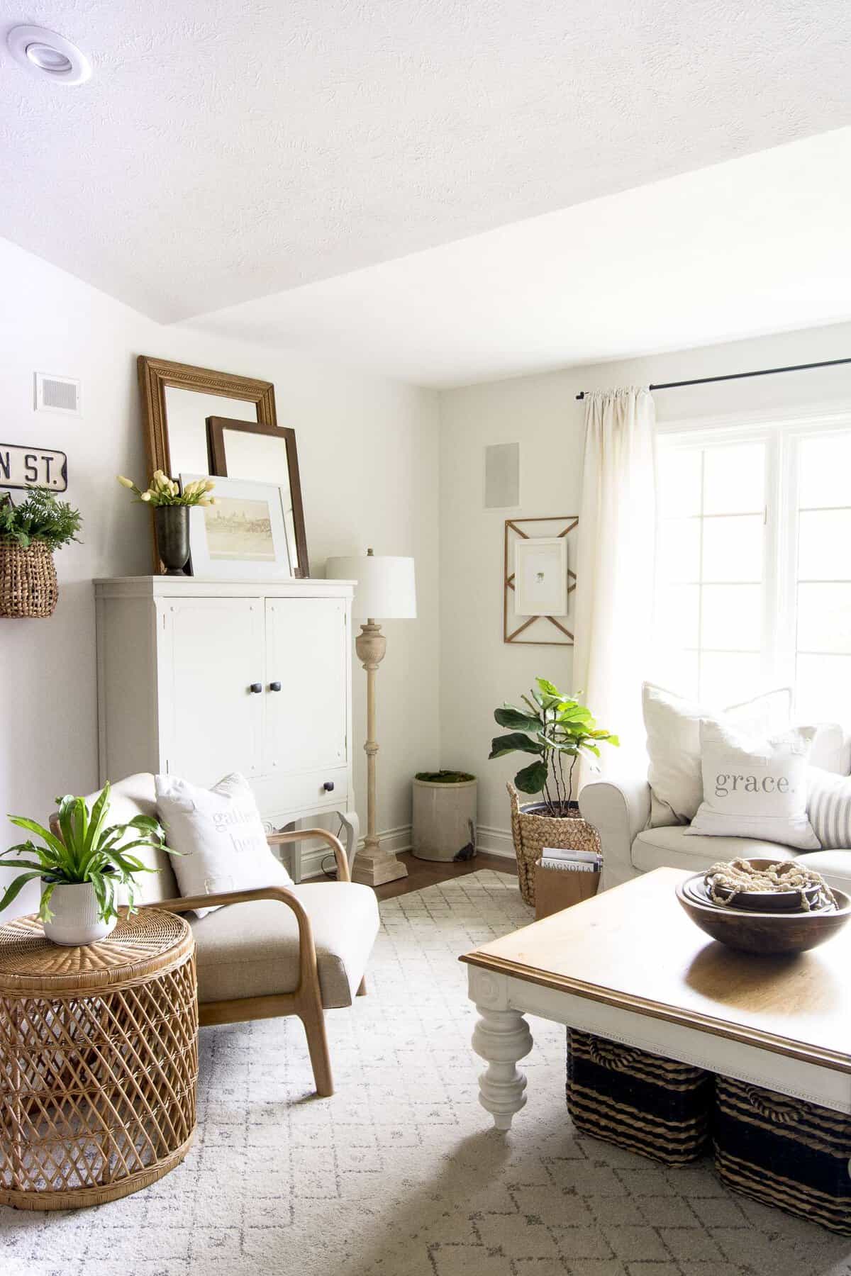 How To Get The Modern Farmhouse Living Room Look Grace In