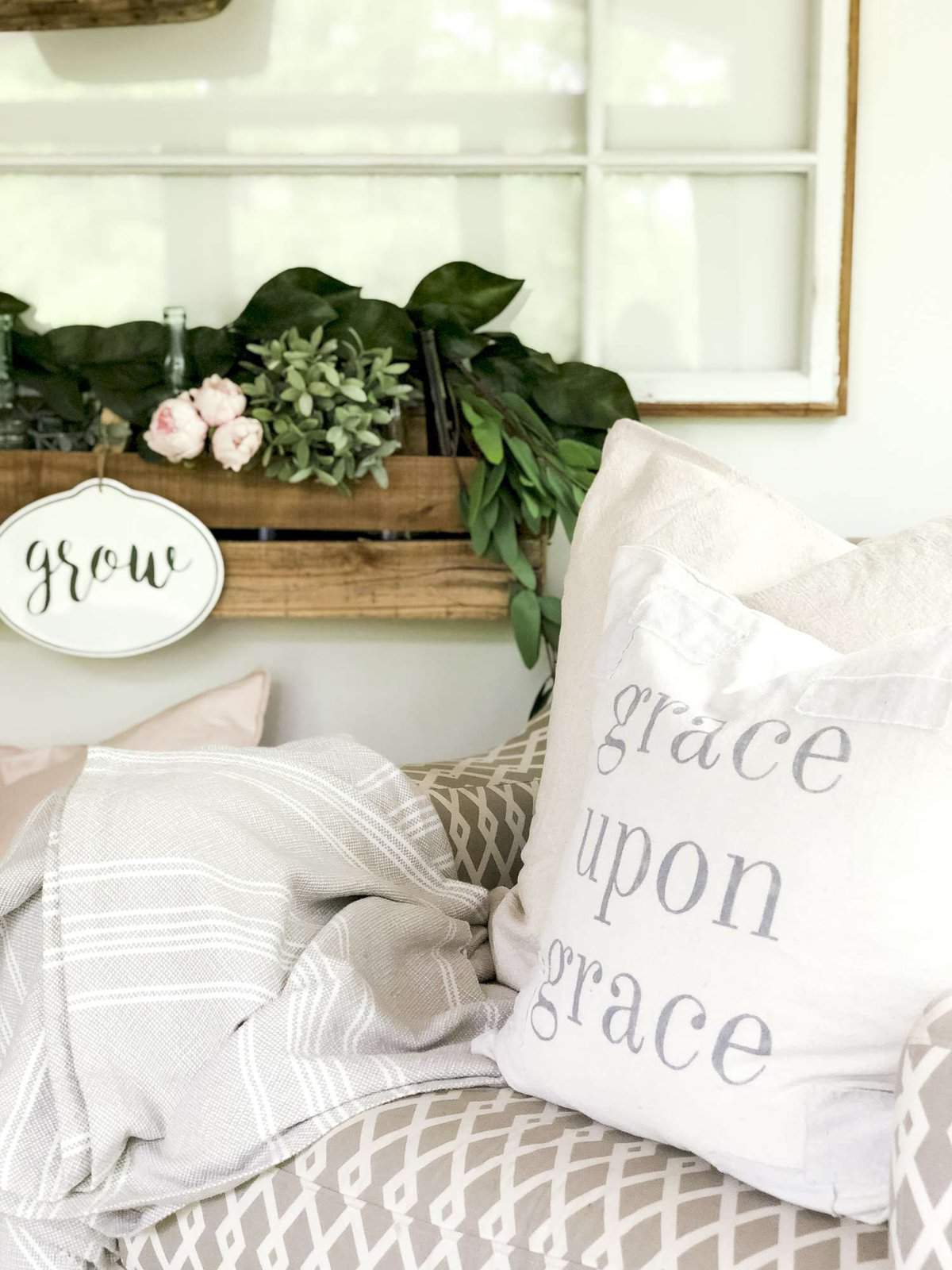 Are you looking for new ways to use vintage home decor in a modern home? I'll show you how to add touches of vintage for summer decor in my office/sunroom. #fromhousetohaven #vintagedecor #vintagehomedecor #officestyling