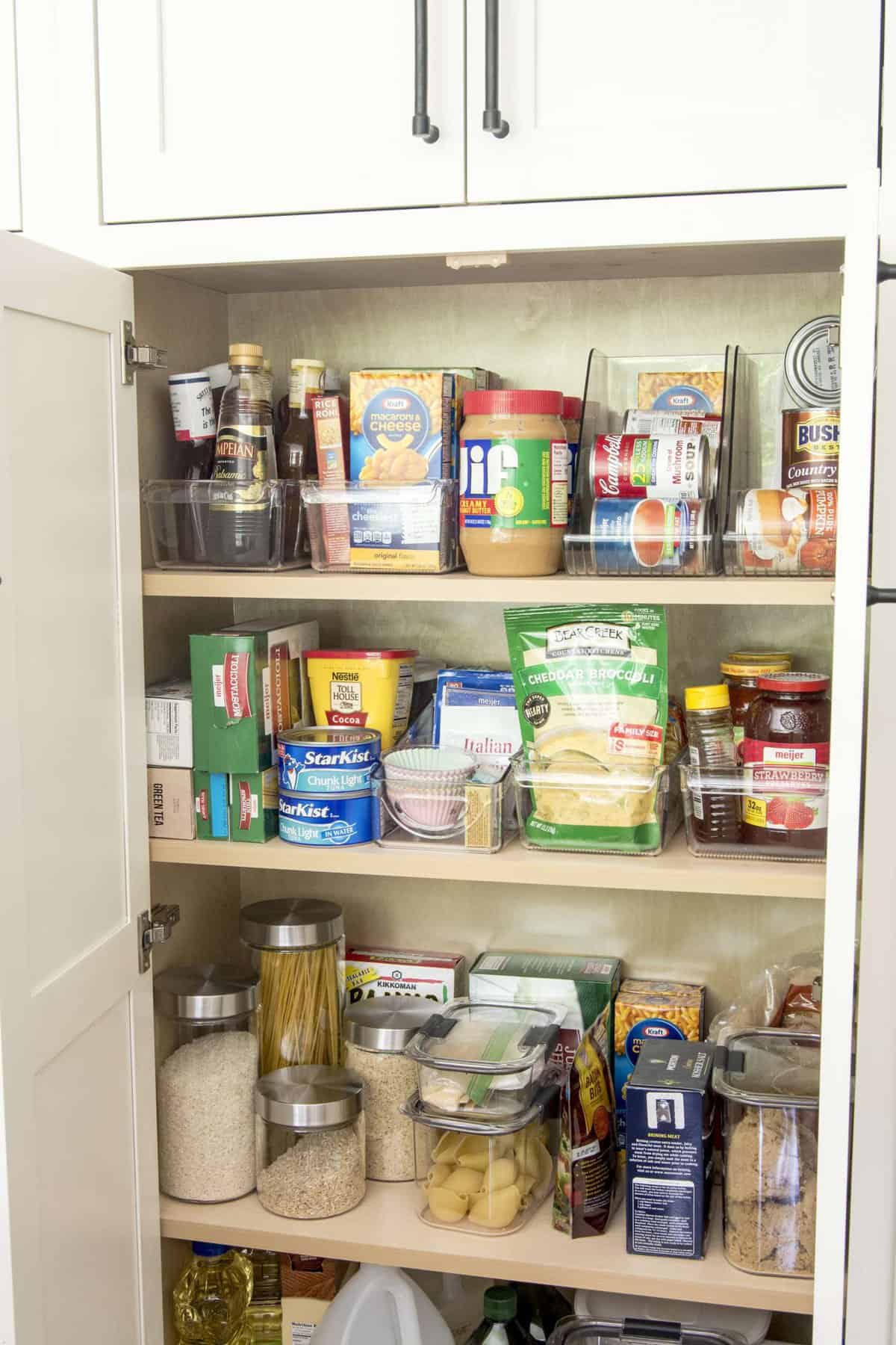 Baked goods pantry