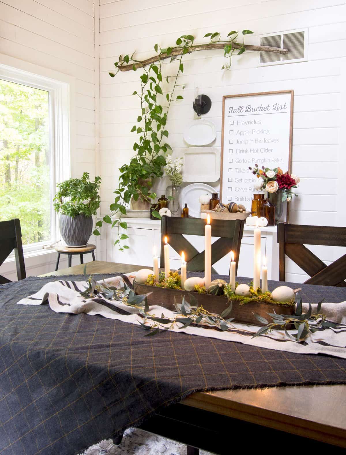 Do you want to refine your rustic dining room this fall? Here are easy ways to elevate your rustic style for a cozy dining room decorated for fall.