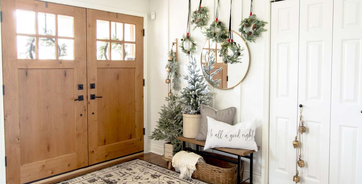New Ideas for Traditional Christmas Decorations