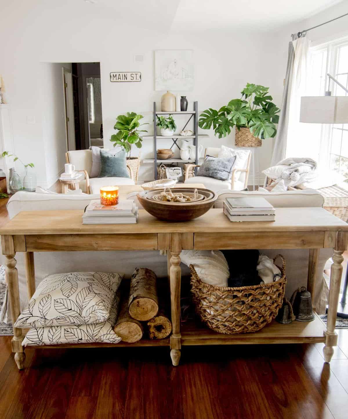 Entryway console table.