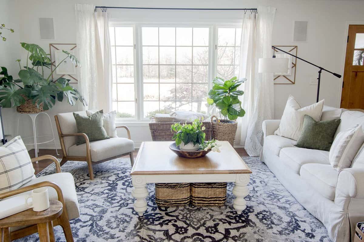 Neutral Spring Decor Ideas for the Modern Farmhouse Home - Grace In My Space