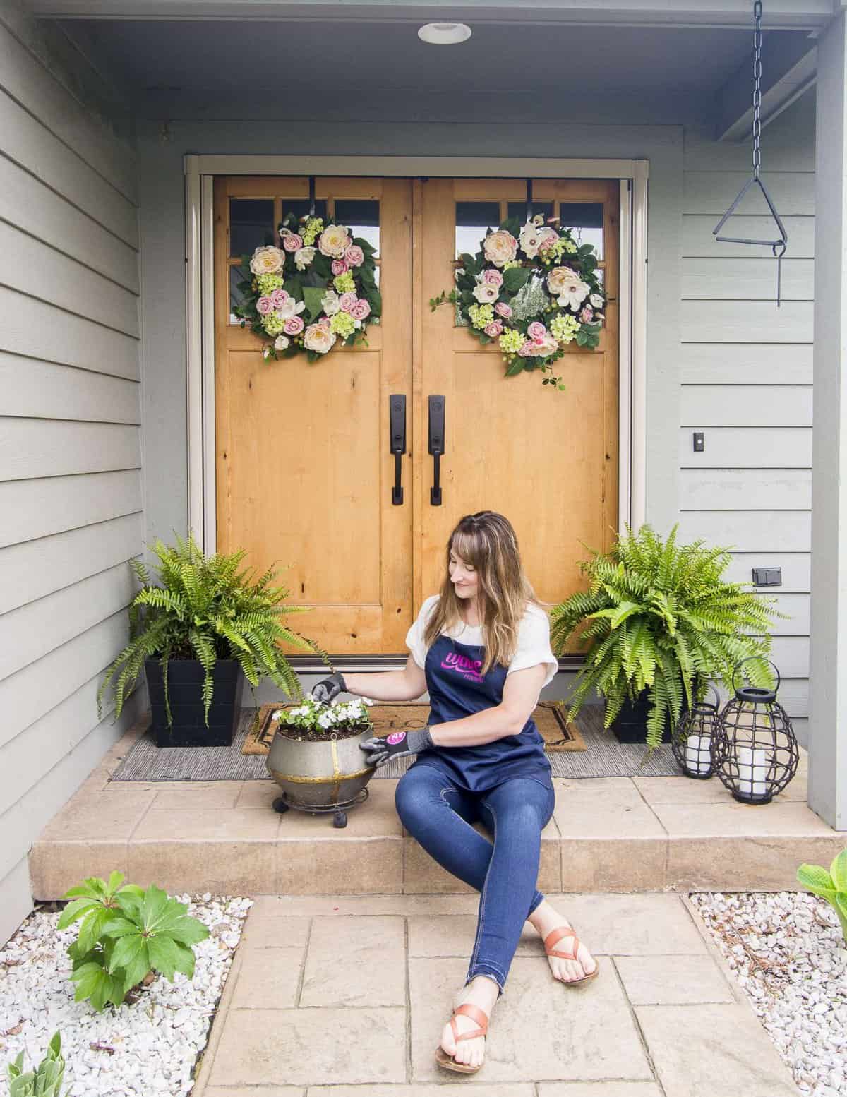 Planting beacon impatiens