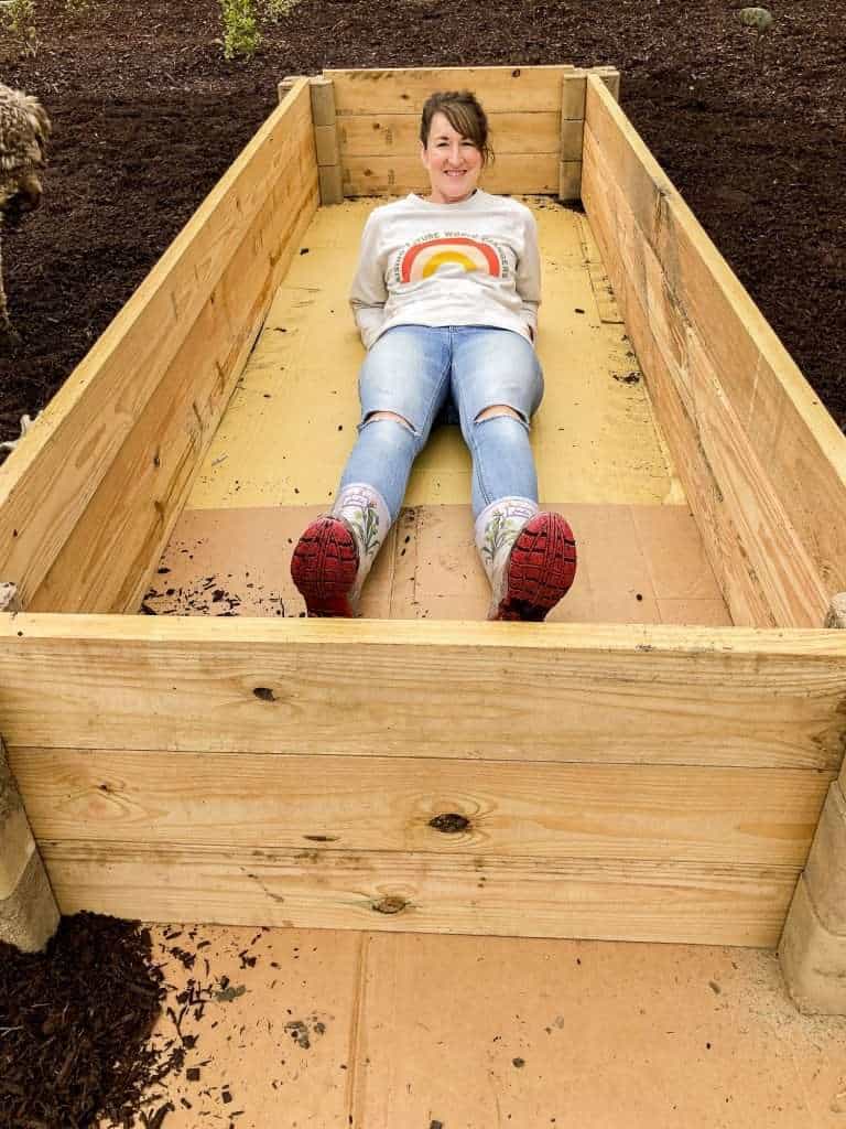 Easy Raised Garden Bed Diy Without Tools Grace In My Space - Diy Wood Raised Garden Beds