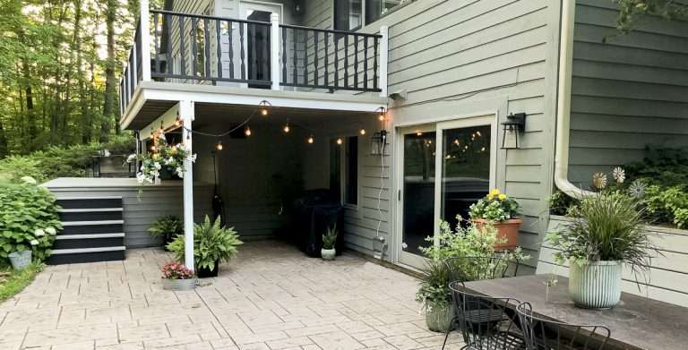 Giving new life to a worn out wood deck completely changes a home! Learn how to paint a deck with the best deck paint for an amazing transformation.