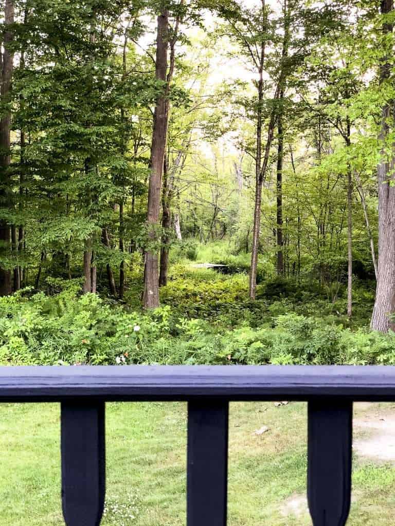 Giving new life to a worn out wood deck completely changes a home! Learn how to paint a deck with the best deck paint for an amazing transformation. 