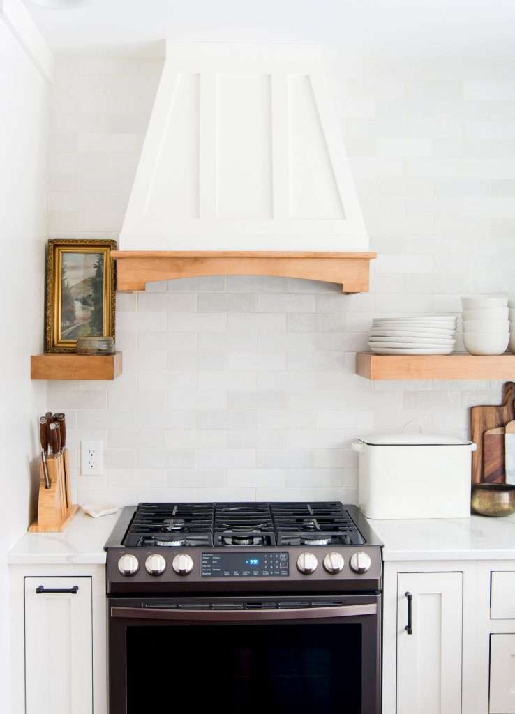 The Pros and Cons of Floating Shelves in a Kitchen Remodel