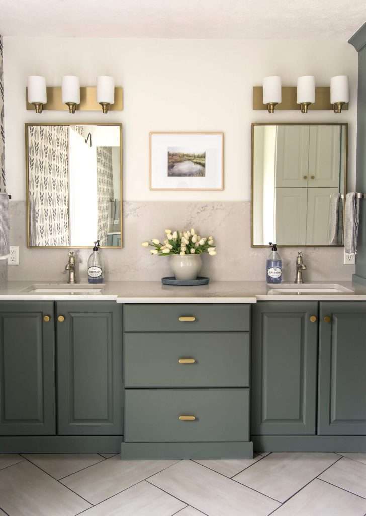 READER Q: HOW TO MIX METAL FINISHES IN A BATHROOM OR KITCHEN