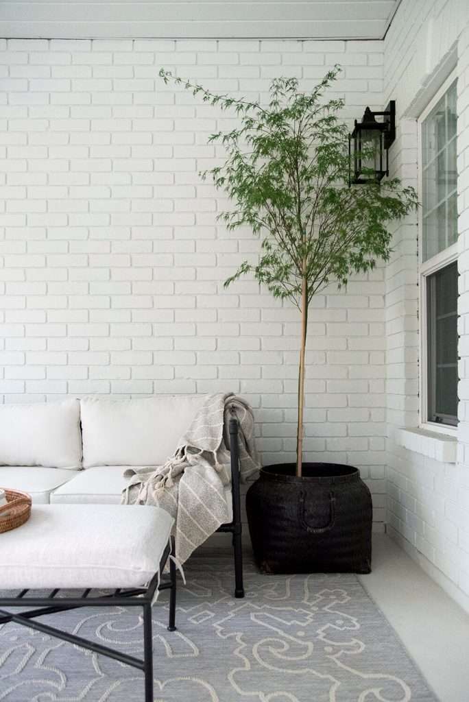 White brick painted Nuance by sherwin williams