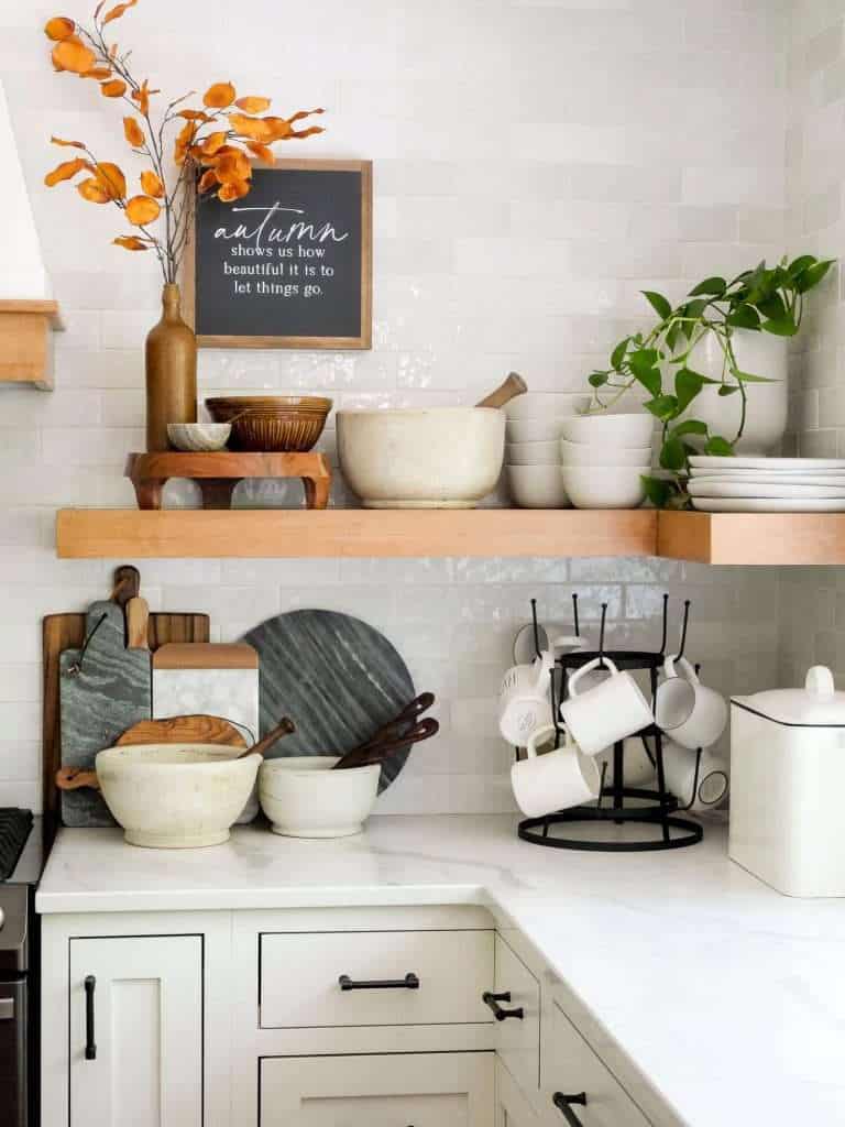 https://graceinmyspace.com/wp-content/uploads/2021/09/kitchen-shelf-fall-decor-768x1024.jpg