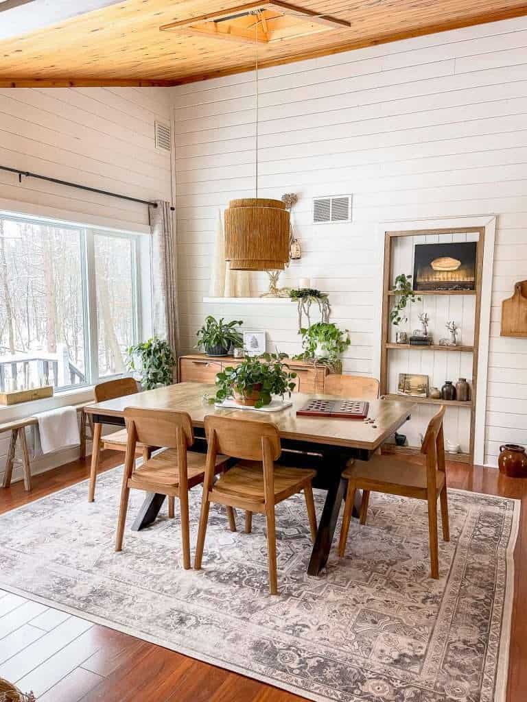 Organic modern dining room.