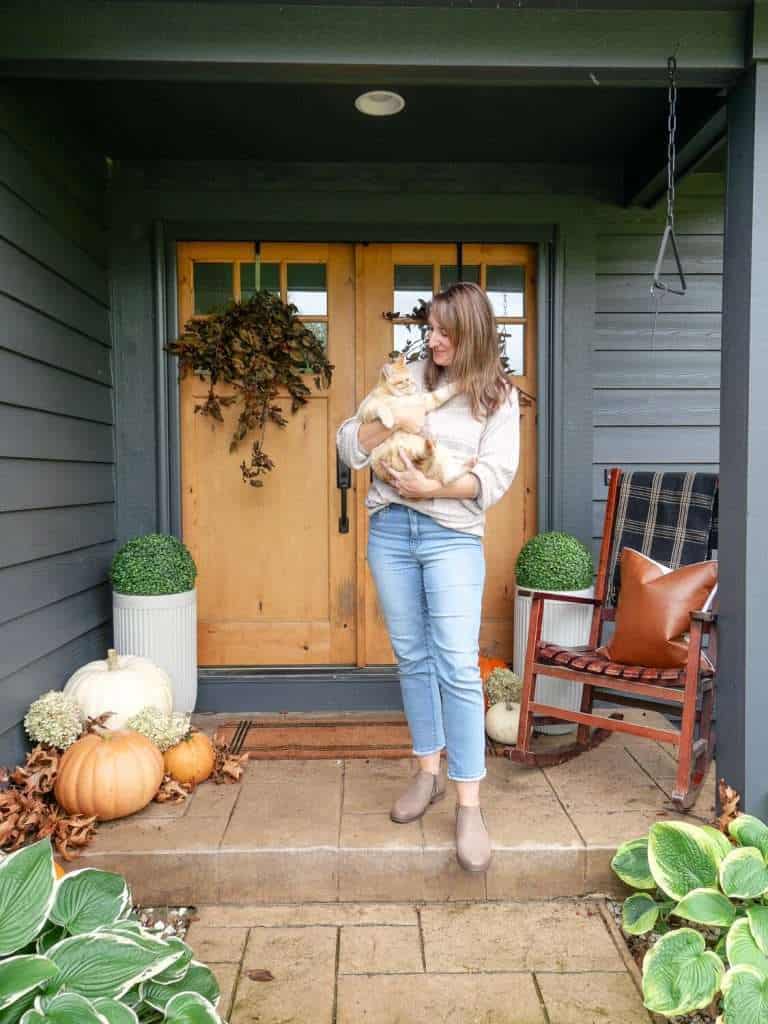 Simple Rules for Decorating a Small Porch | Fall Decorating Ideas ...