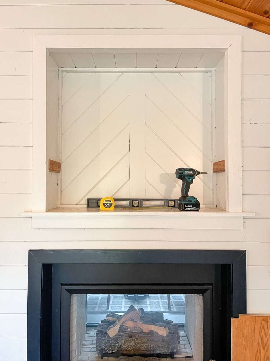 How to Decorate a Niche in the Wall So It Doesn't Look Dated Grace In