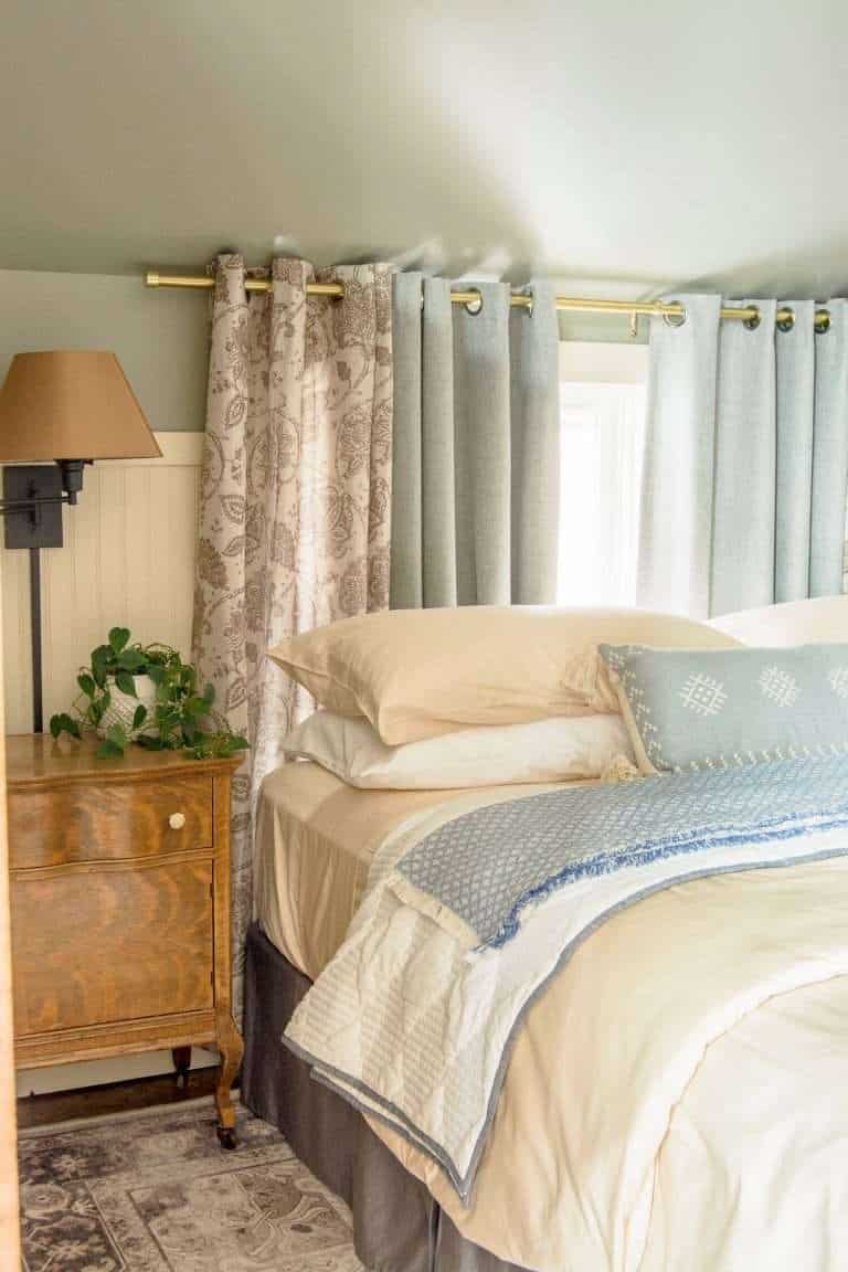 How to Decorate An Airbnb on a Budget for 5 Star Reviews (2024) Grace