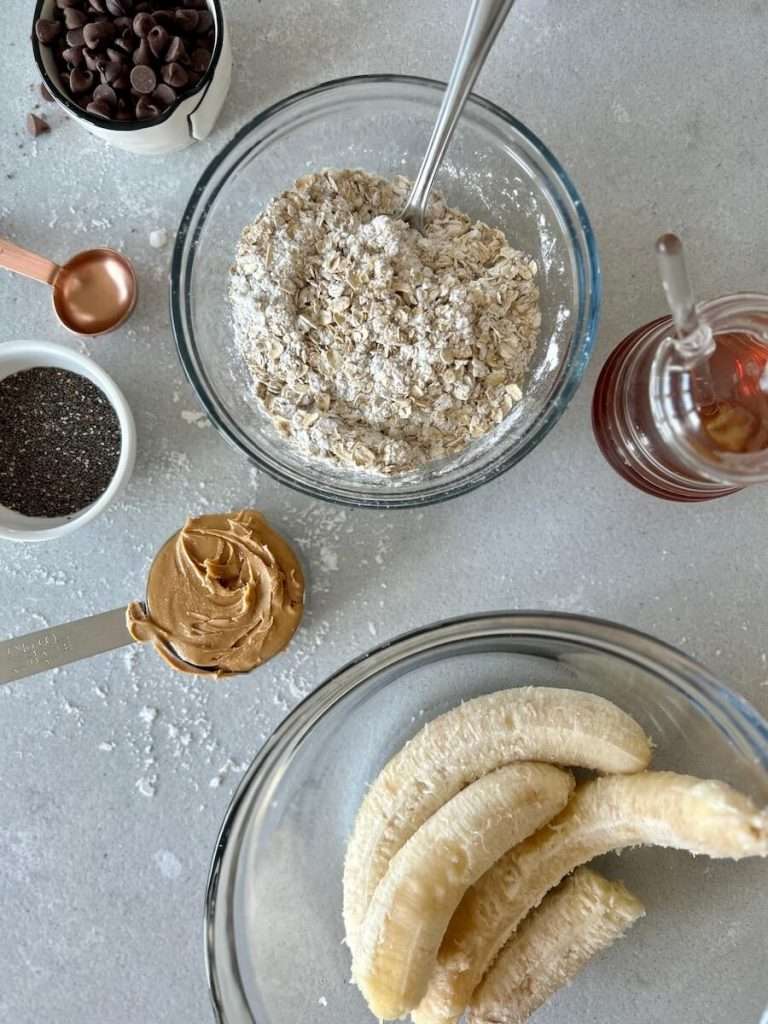 Ingredients for peanut butter banana bars.