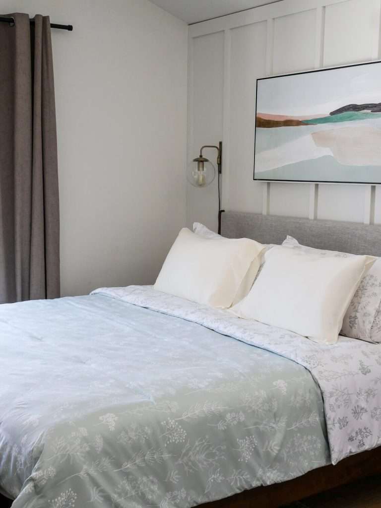 How To Style A King-Size Bed Like A Professional [Without A Million Pillows!]  - Simply Lovely Living