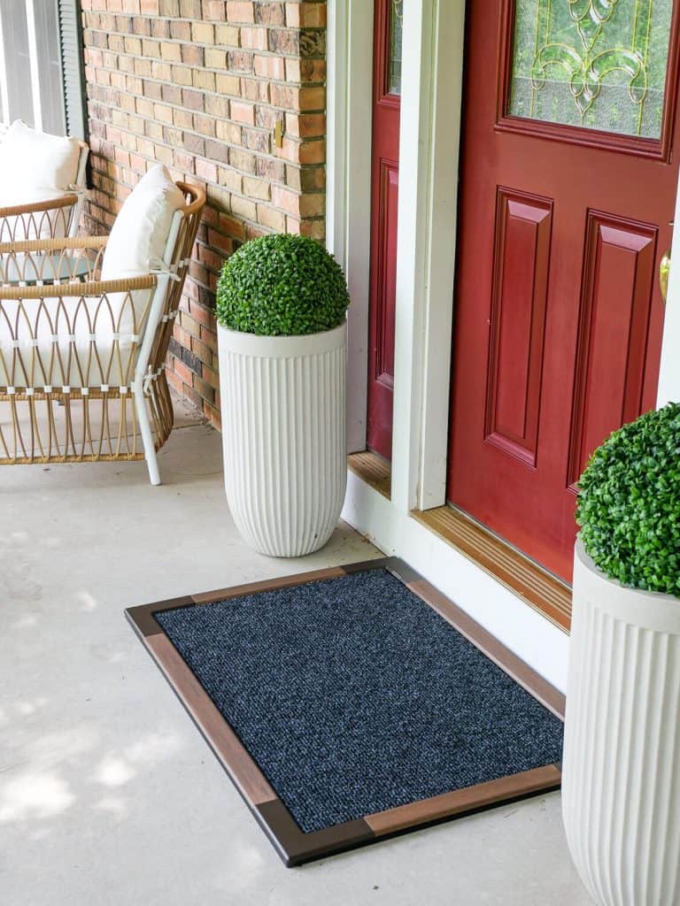 Indoor outdoor doormats with planters