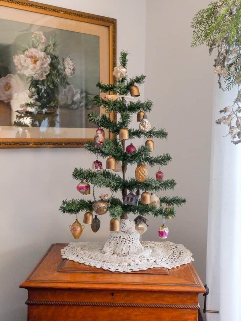 60 Old Fashioned Christmas Ideas: Decor, Food, Gifts & Traditions