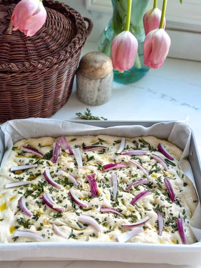 Herb dough with onions.