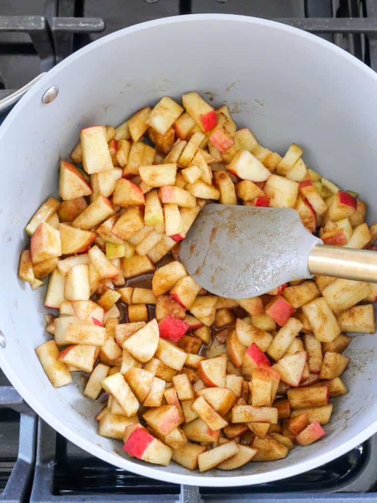 Apple tartlet filling in a pot.