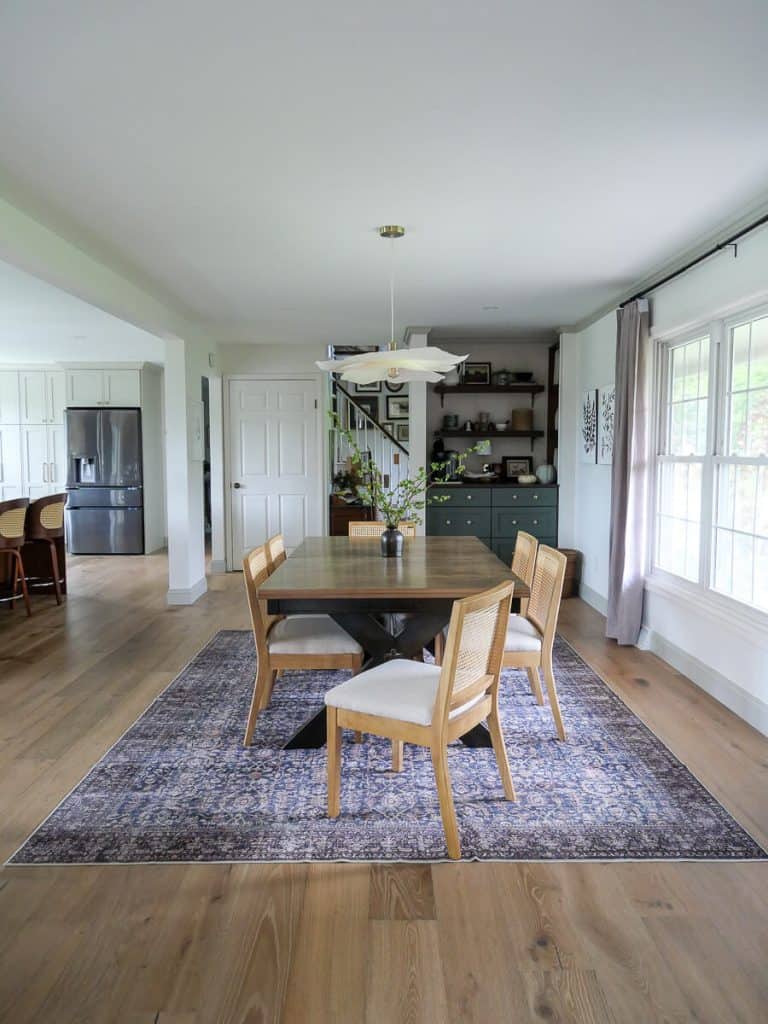 8x10 area rug in a dining room.