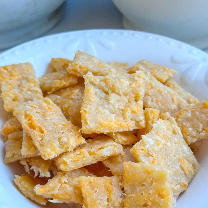 Sourdough discard cheese crackers in a bowl.